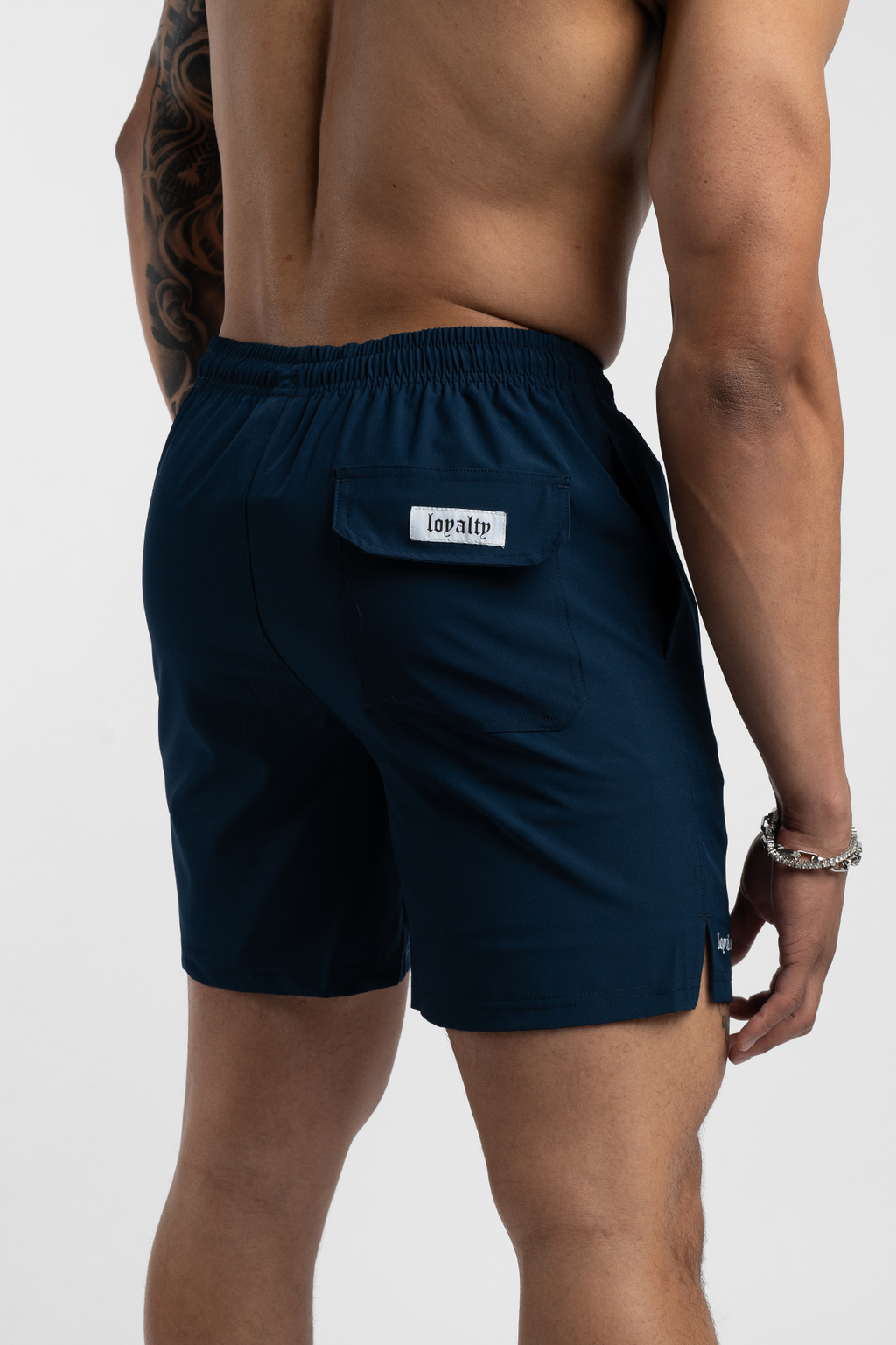 Essential Shorts 5" Inseam